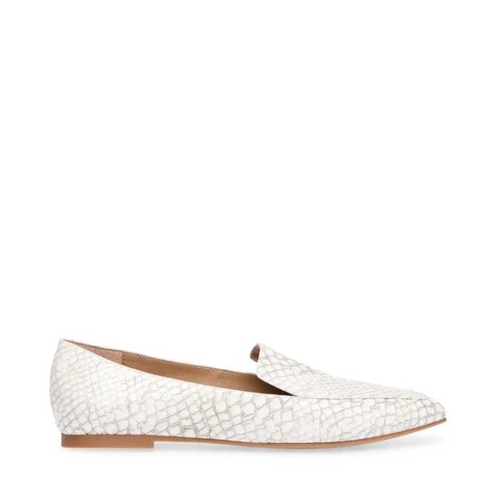Steven Madden size 7 white loafer flats